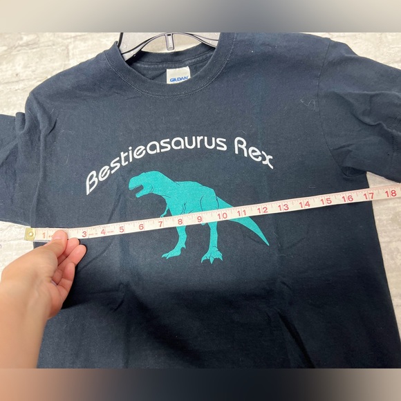 Bestieasaurus Rex black graphic shirt sz small - Picture 2 of 6